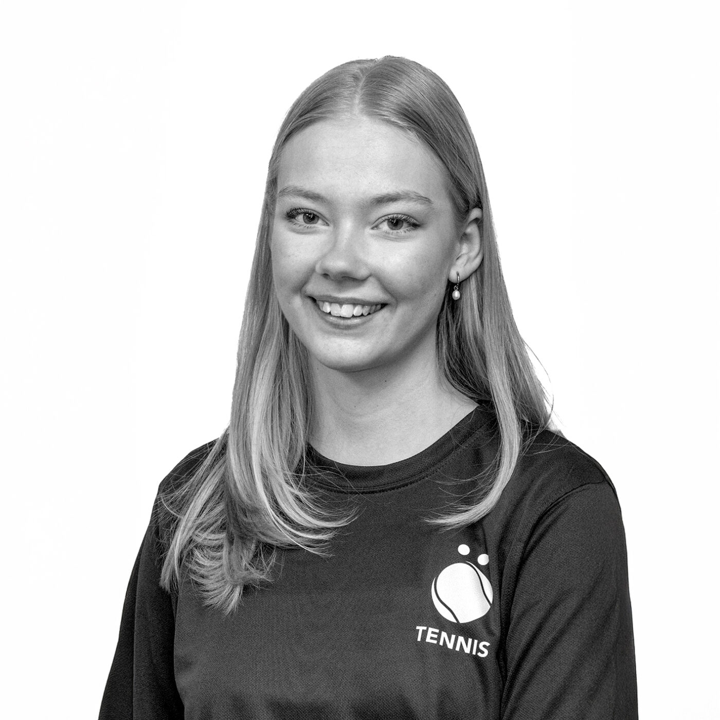 svartvit bild på Märta Sagerfors som är tränare.