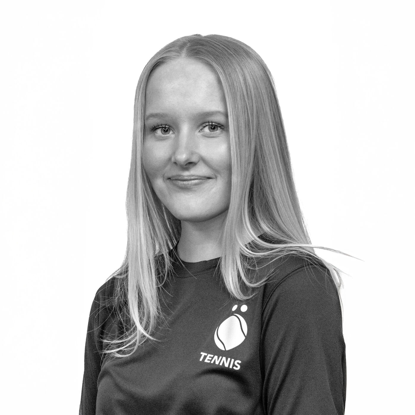 svartvit bild på Siri Lindström som är tränare.